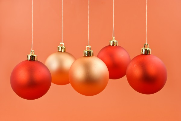 christmas tree decoration with balls