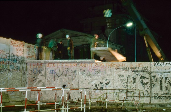 demolition of the berlin wall i
