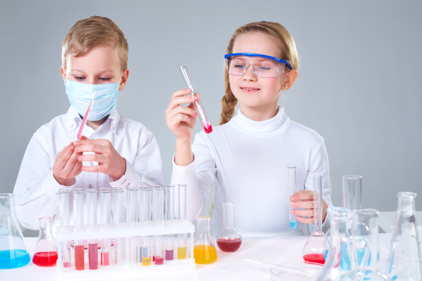 children scientists