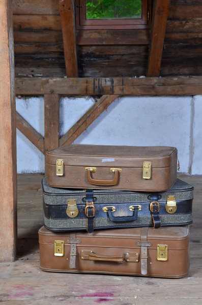 old suitcase nostalgia
