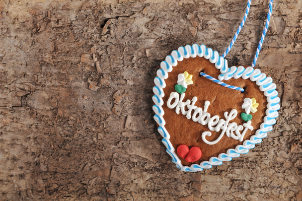 bavarian oktoberfest gingerbread heart