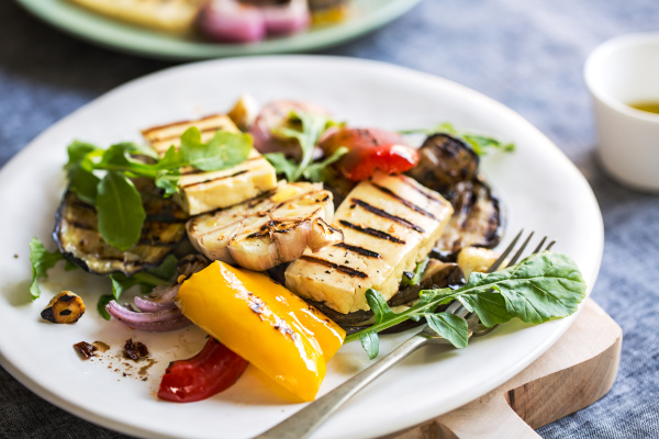 grilled halloumi with aubergine and pepper