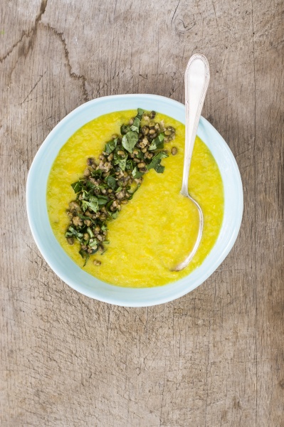 courgette soup with mung beans