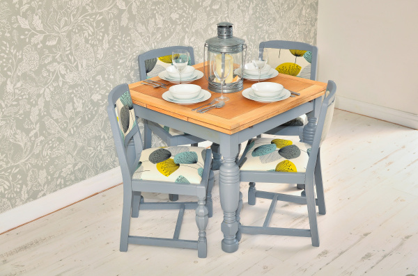 shabby chic dining table with chairs