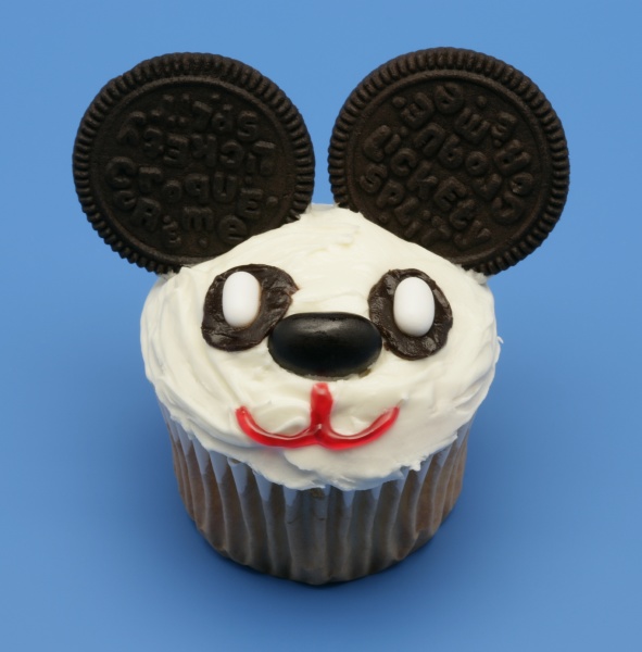 panda bear cupcake