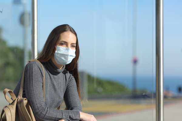 girl wearing a mask preventing contagion