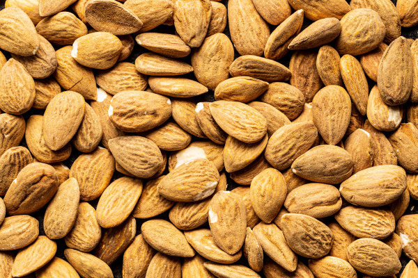 dried almond nuts