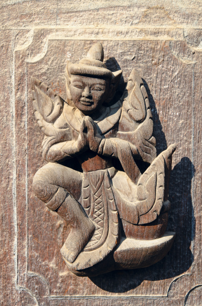 carved figurines shwe kyang monastery