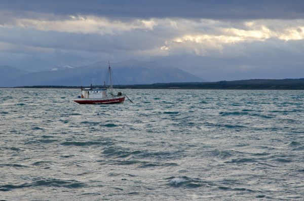 fishing boat in the ultima esperanza