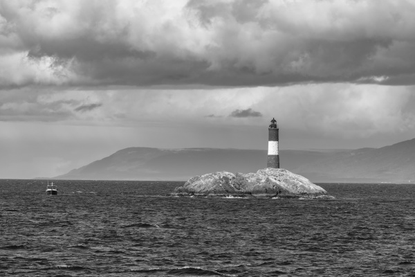 les eclaireurs lighthouse near ushuaia in