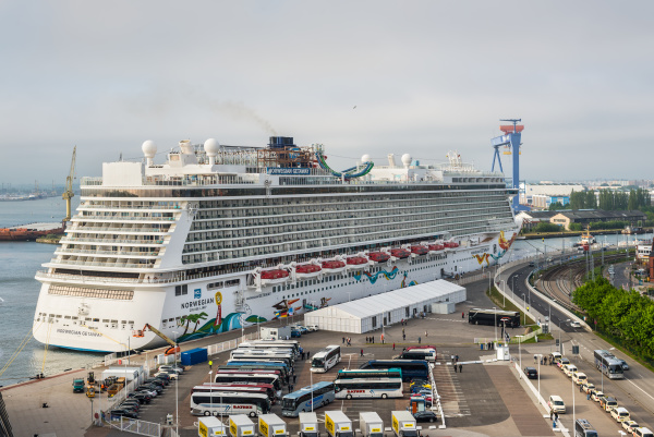 the cruise ship norwegian getaway