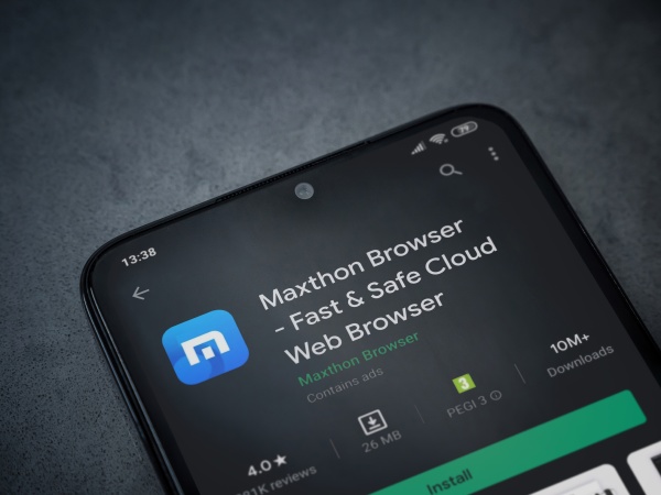 maxthon browser app play store page