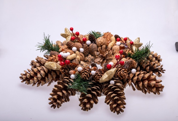 christmas decorations with pine cones and