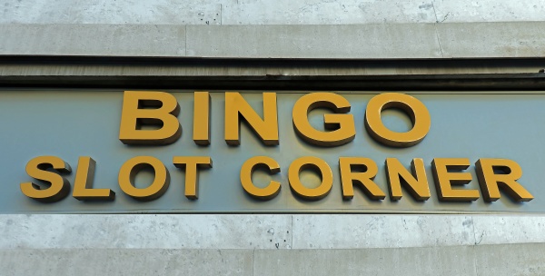 bingo casino sign