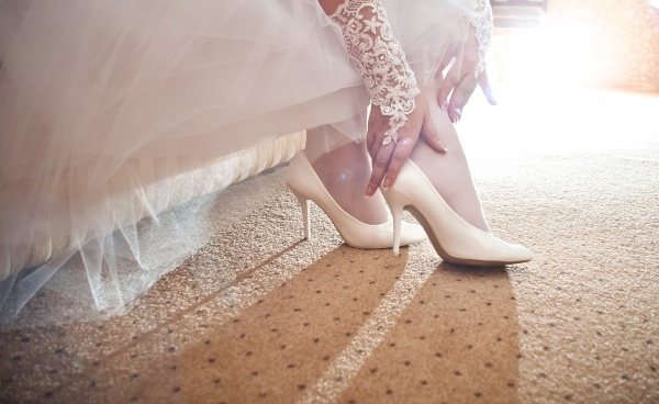weightless dresses at wedding shoes