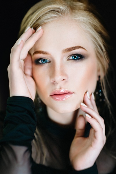 blonde girl with blue eyes in