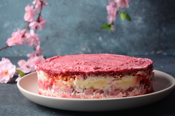 layered salad with herring beets