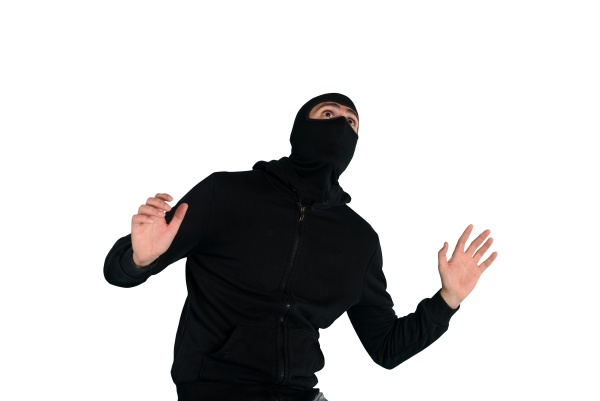 thief with balaclava was spotted trying