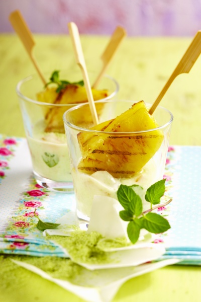 grilled pineapple with mint yoghurt in