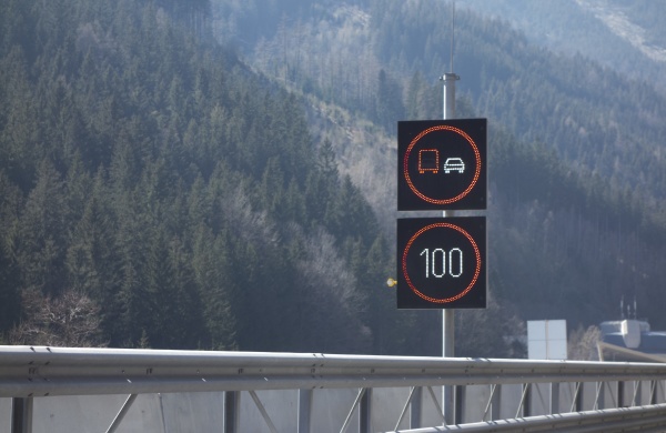 100 kilometers per hour speed limit