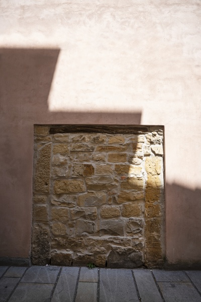the walled door