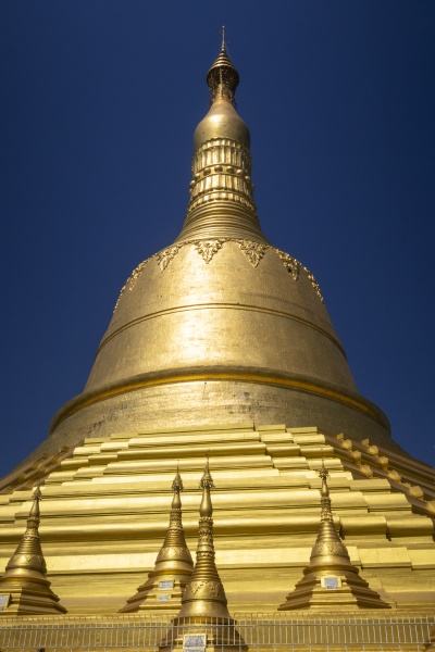 shwedagon pagoda buddhist religious site in