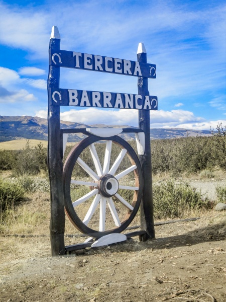 entrance sign to the tercera barranca