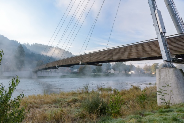 footbridge over the dunajec river on