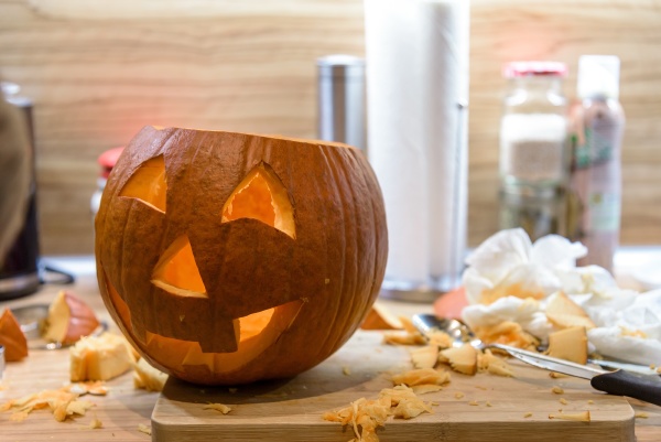 pumpkin preparation for the halloween