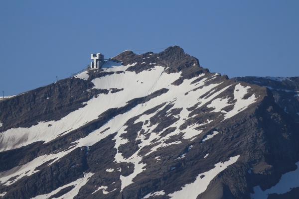 summit station of the glacier des