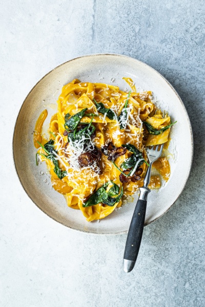 fettuccine with pumpkin and spinach