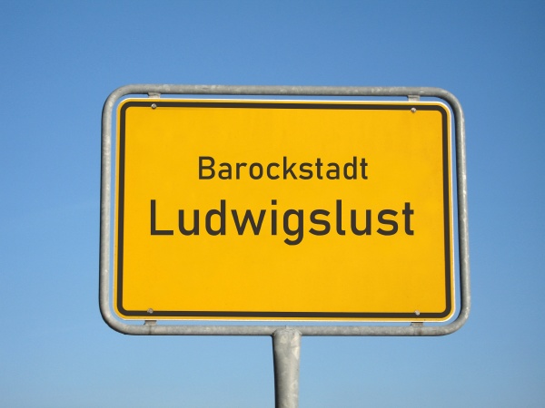 place name sign barockstadt ludwigslust