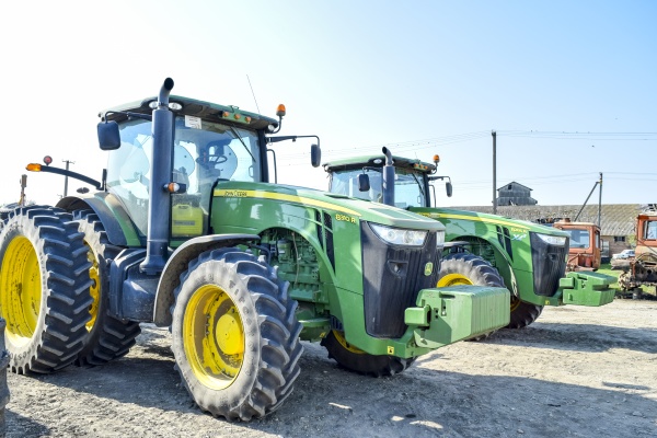 tractor agricultural machinery