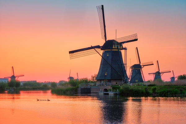 windmills at kinderdijk in holland