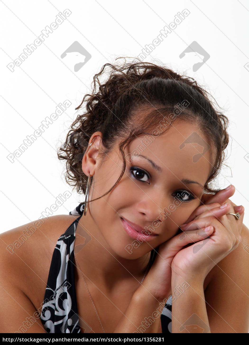 Pretty Black Teen Girl Portrait Stock Photo 1356281 Panthermedia Stock Agency