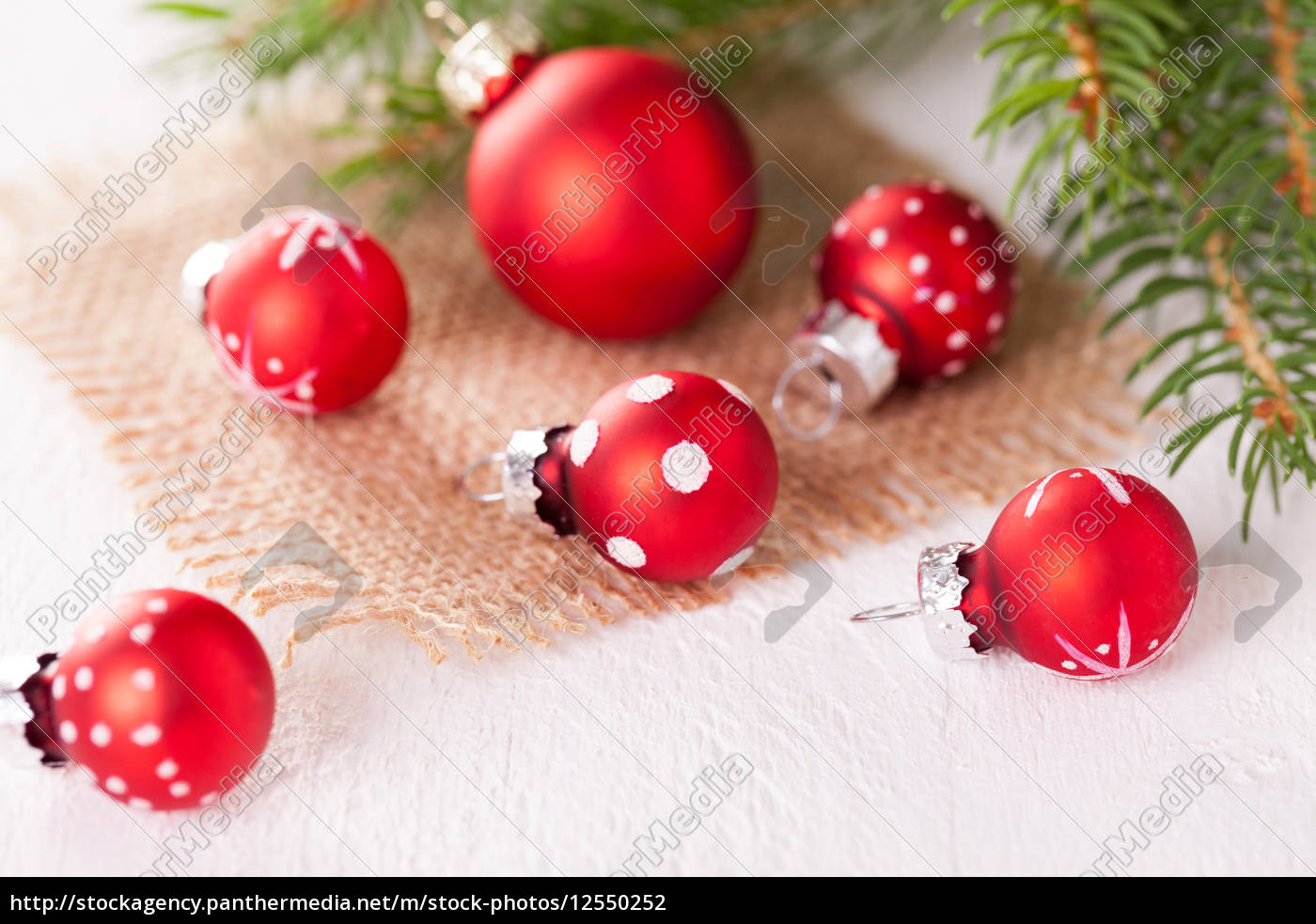 small red christmas balls