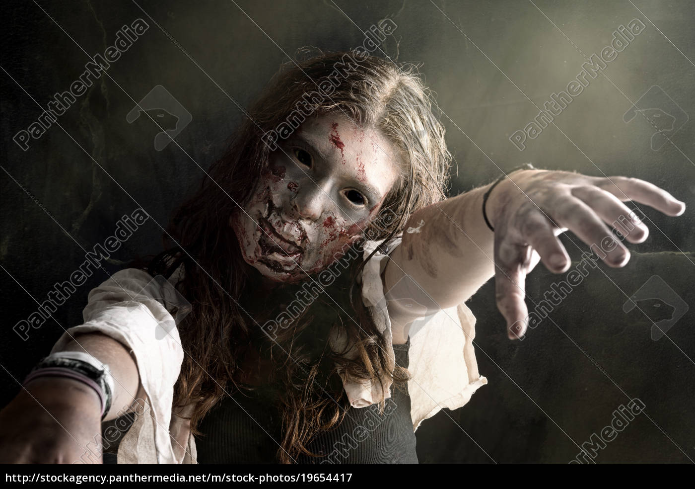 Zombie Girl Stock Photo 19654417 Panthermedia Stock Agency