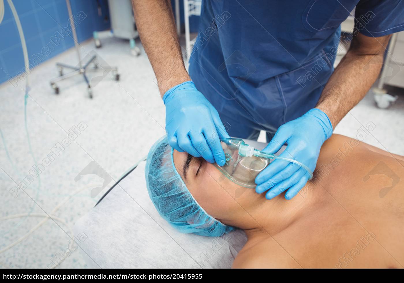 oxygen mask patient