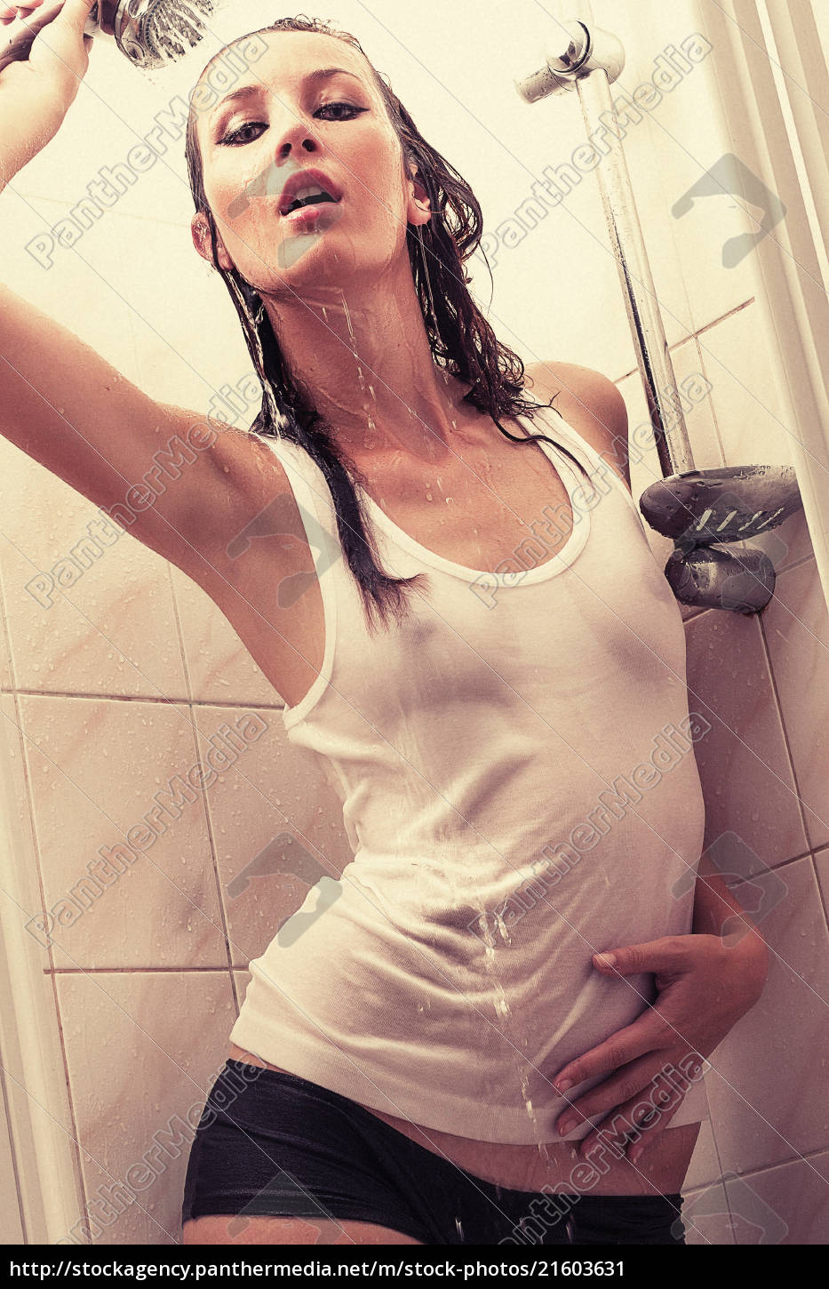 shower hidden cam tube porn scene picture