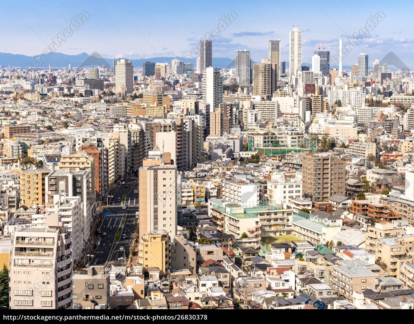 ~aerial-view-tokyo-skyscrapers-shinjuku-_26830378_high.jpg