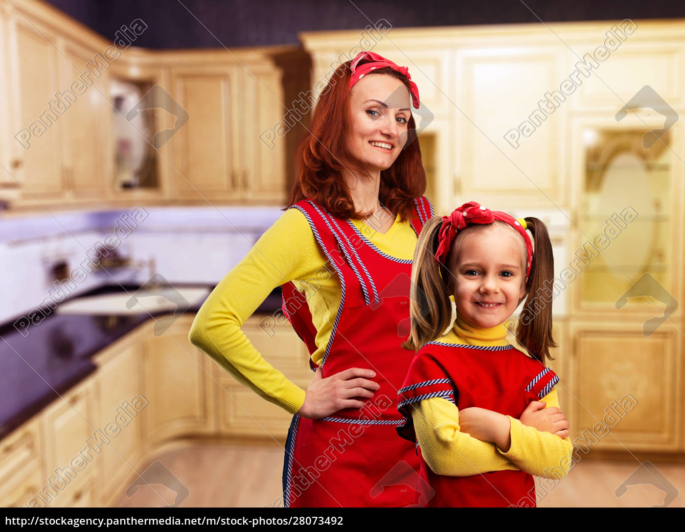 Mother And Daughter In The Kitchen Royalty Free Photo 28073492 Panthermedia Stock Agency